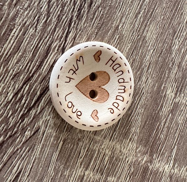 Hovedbilde Knapp Handmade  med hjerte 20mm