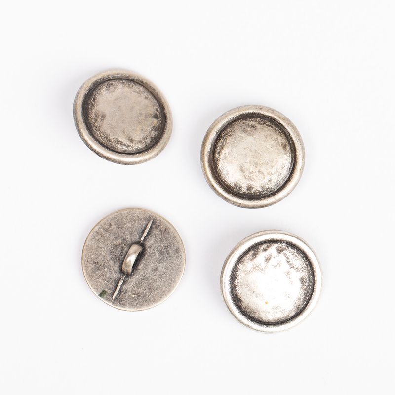 Knapp metall sølvfarfget 20 mm